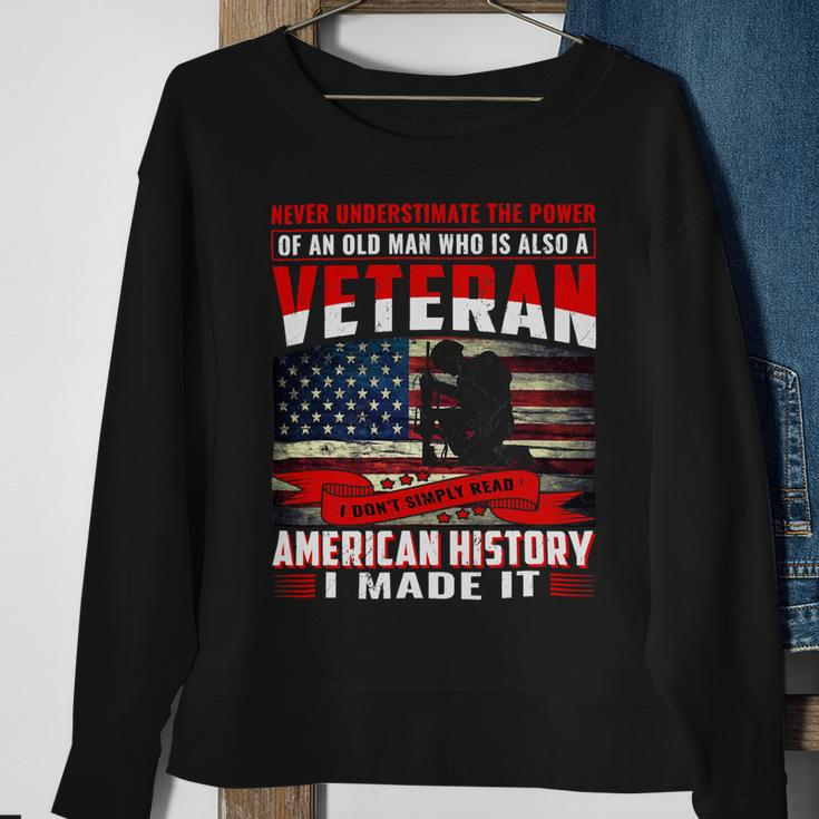 I Am A Dad Grandpa And A Veteran Nothing Scares Me Usa 106 Sweatshirt Gifts for Old Women