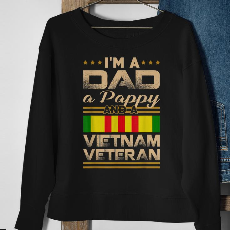 Im Dad Pappy Vietnam Veteran Vintage Army Gift Gift For Mens Sweatshirt Gifts for Old Women
