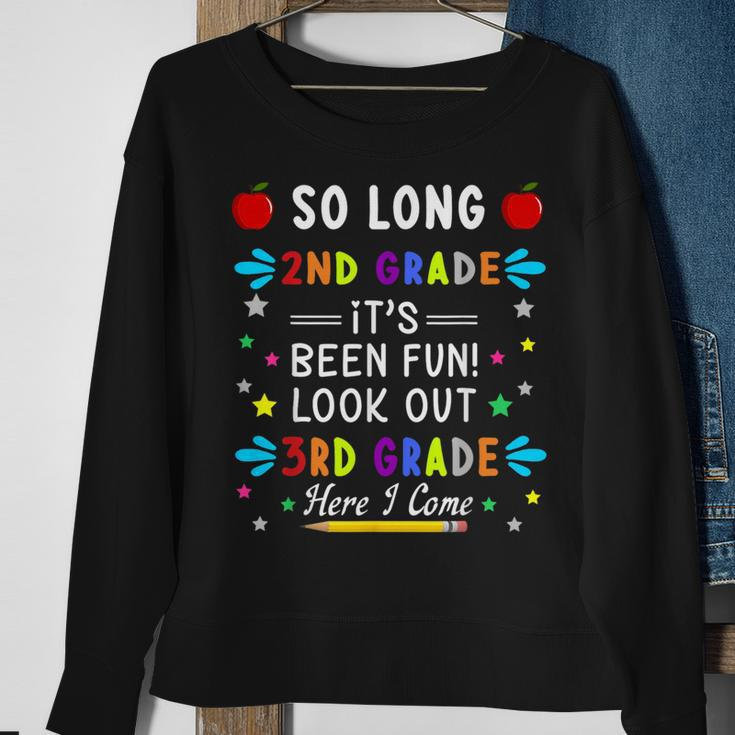 Kids So Long 2Nd Grade Here I Come 3Rd Grade Graduation Sweatshirt Gifts for Old Women