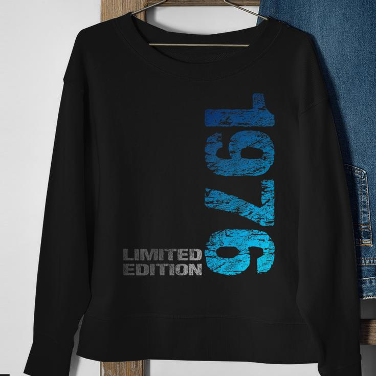 Limited Edition 1976 47Th Birthday Born 1976 Sweatshirt Gifts for Old Women