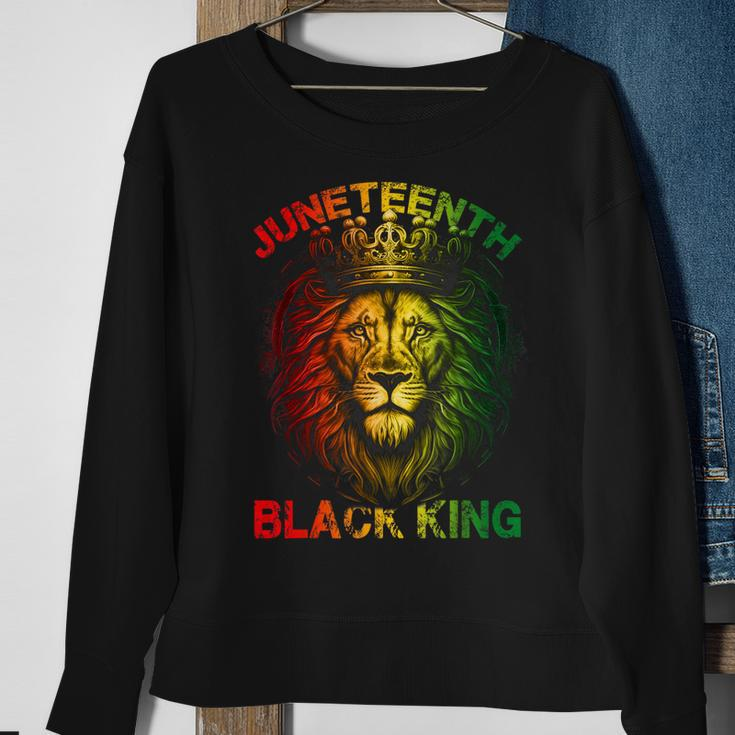 Lion Junenth Black King Melanin Father Dad Men Son Boys Sweatshirt Gifts for Old Women