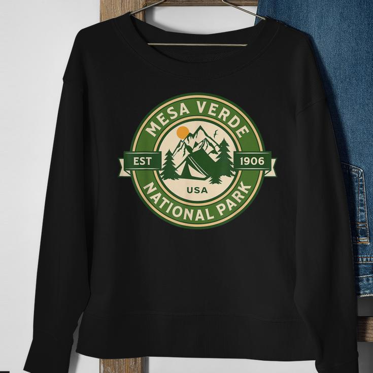 Mesa Verde National Park Colorado Hike Camp Outdoors Retro Sweatshirt Gifts for Old Women