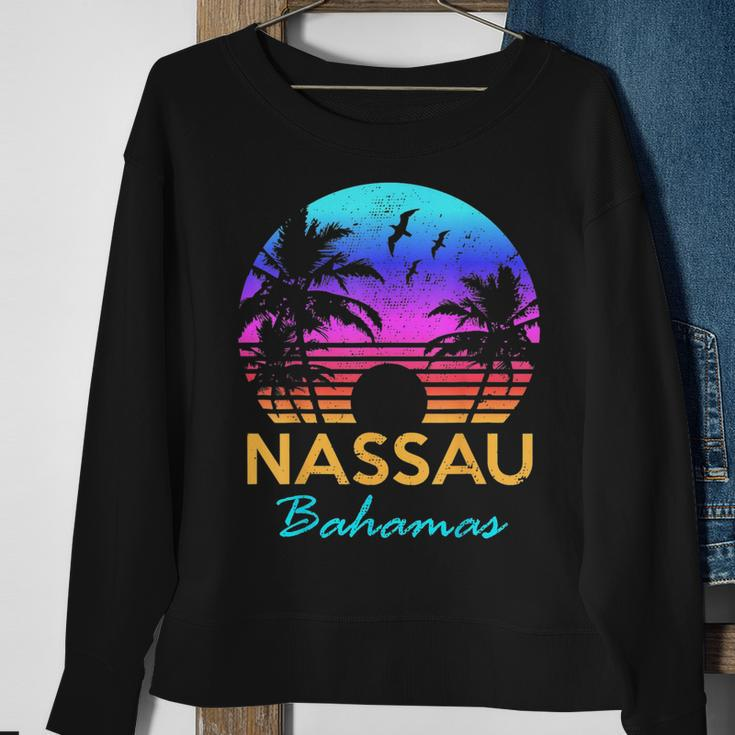 Nassau Bahamas Beach Trip Retro Sunset Summer Vibes Graphic Bahamas Funny Gifts Sweatshirt Gifts for Old Women