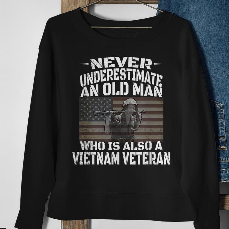 Never Underestimate An Old Man Vietnam VeteranSweatshirt Gifts for Old Women