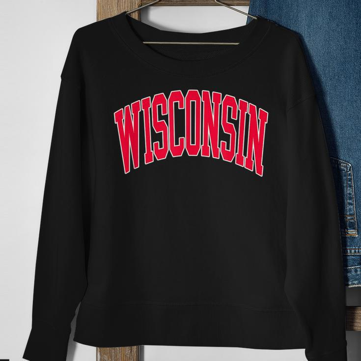 Retro Vintage Wisconsin State Distressed Souvenir Sweatshirt Gifts for Old Women