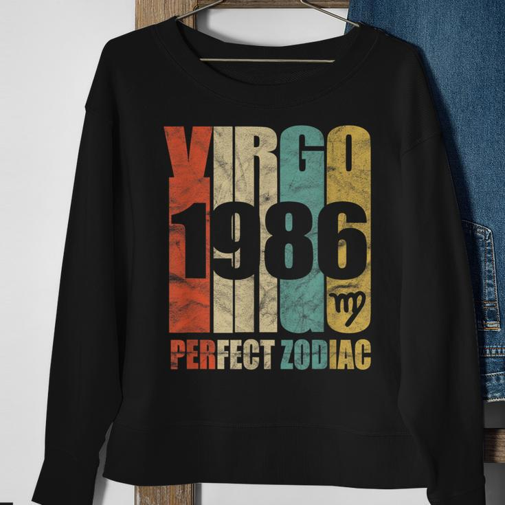 Retro Virgo 1986 32 Yrs Old Bday 32Nd Birthday Sweatshirt Gifts for Old Women