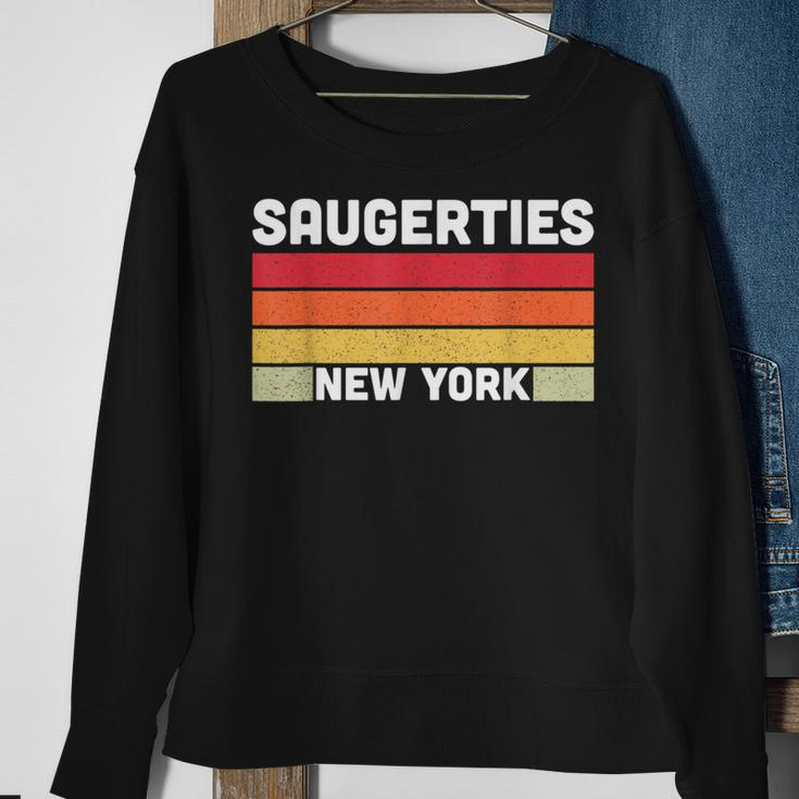 Saugerties Ny New York City Home Roots Retro 80S Sweatshirt Gifts for Old Women
