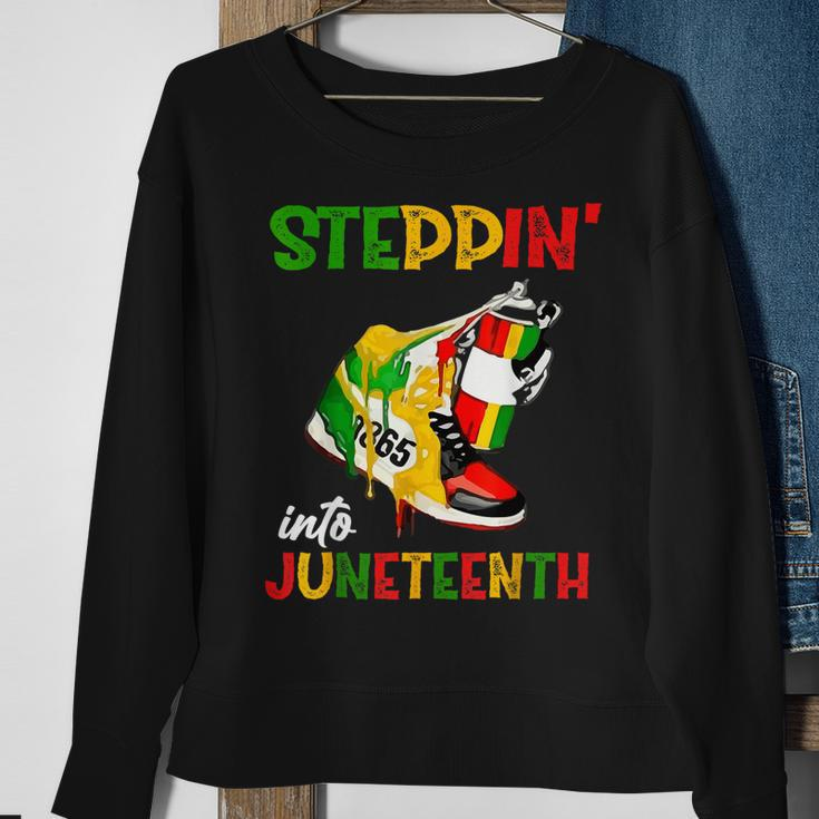 Stepping Into Junenth 1865 Pride Black African American Sweatshirt Gifts for Old Women