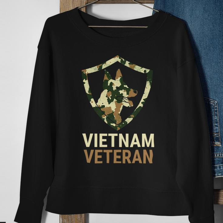 Veteran Vets Vietnam Veteran Dog Handler K9 Veterans Sweatshirt Gifts for Old Women