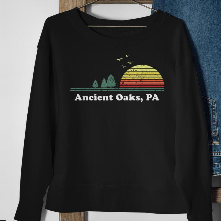 Vintage Ancient Oaks Pennsylvania Home Themed Souvenir Sweatshirt Gifts for Old Women