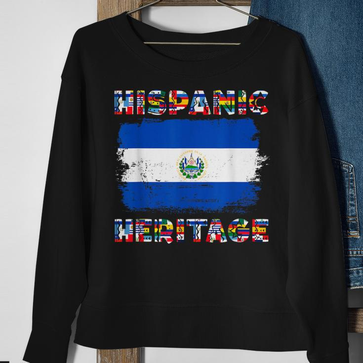 Vintage El Salvador Salvadorean Flag Hispanic Heritage Month Sweatshirt Gifts for Old Women