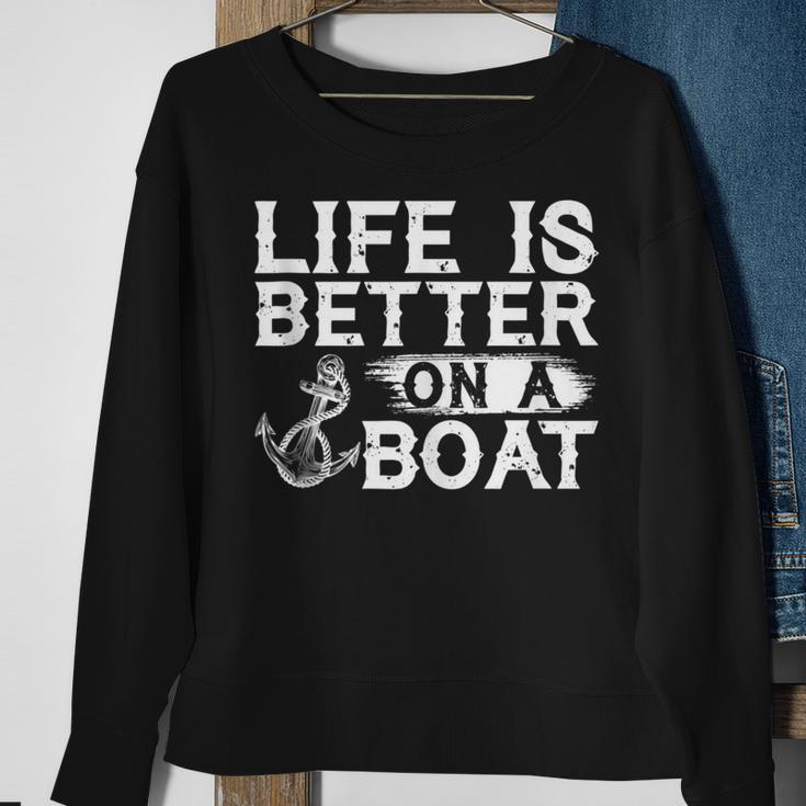 Vintage Life Is Better On A Boat Sailing Fishing Sweatshirt Gifts for Old Women
