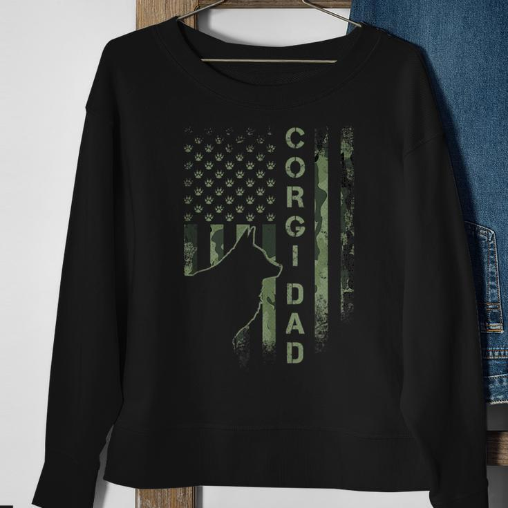 Vintage Usa American Camo Flag Proud Corgi Dad Silhouette Sweatshirt Gifts for Old Women