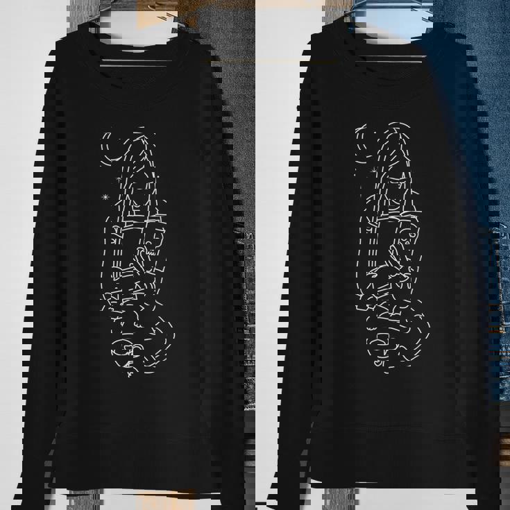 Wiccan Witch Bookworm Reading Horror Drinking Tea W Her Cat Reading s Sweatshirt Gifts for Old Women