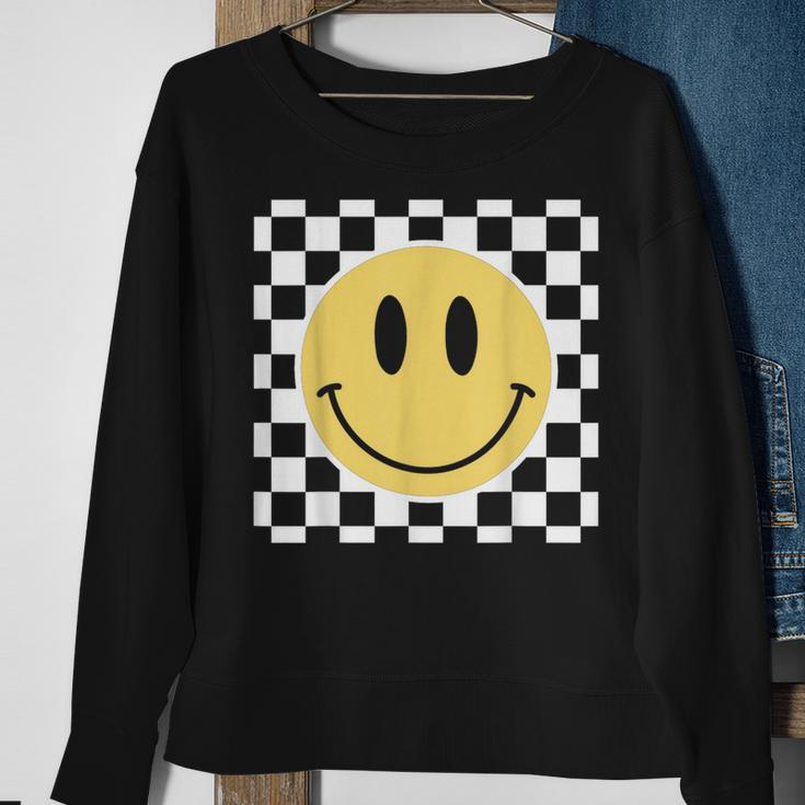 Yellow Smile Face Retro Happy Face Vintage Smiling 70S Peace Sweatshirt Gifts for Old Women