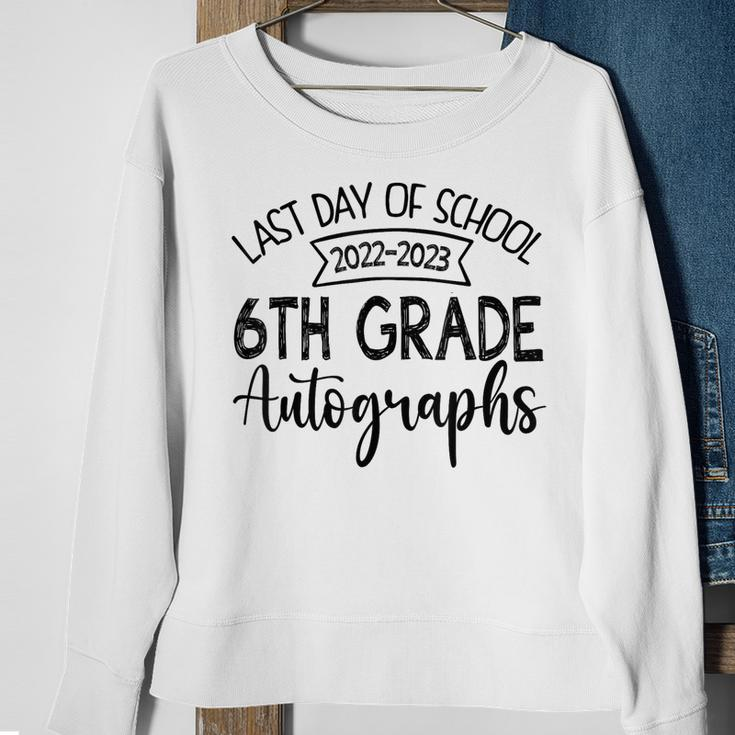 2023 Last Day Of School Autograph 6Th Grade Graduation Party Sweatshirt Gifts for Old Women