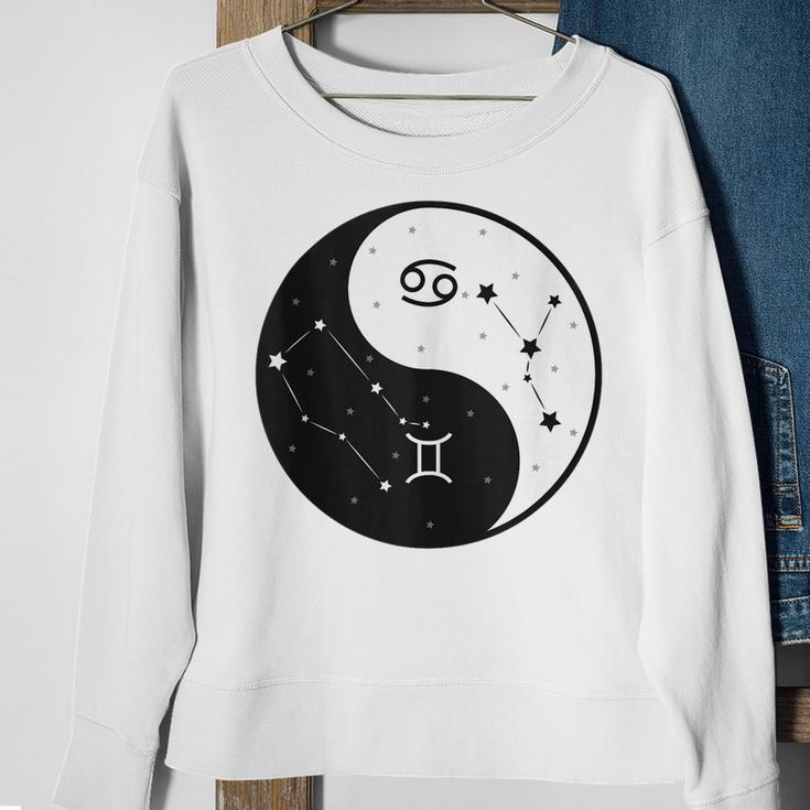 Gemini Astrology Birthday Cancer Sign 21 Jun 22 Jul Sweatshirt Gifts for Old Women