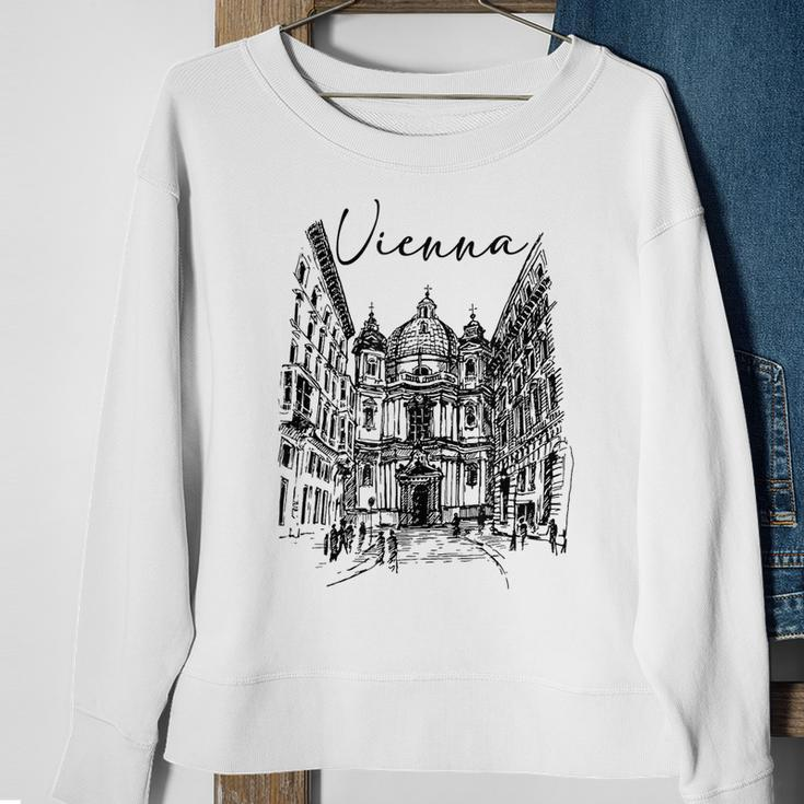 Vienna Traveling Lover Vienna Travel Austria Travel Vacation Sweatshirt Gifts for Old Women