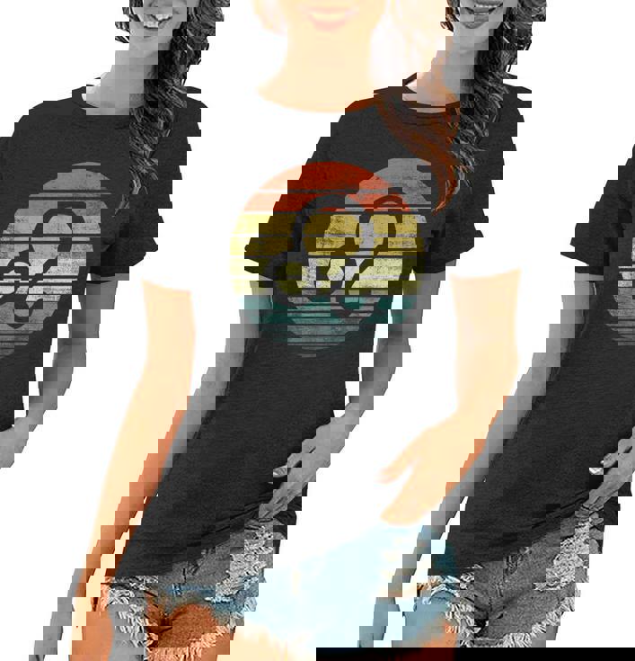 Leo Gifts Funny Retro Sunset Zodiac Sign Birthday Women T-shirt