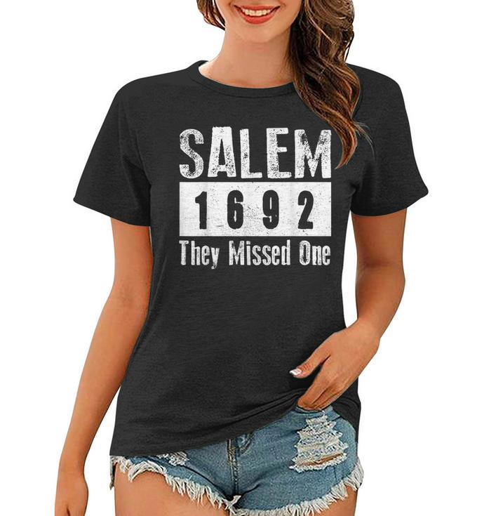 Salem 1692 They Missed One Retro Vintage Witches History Women T-shirt