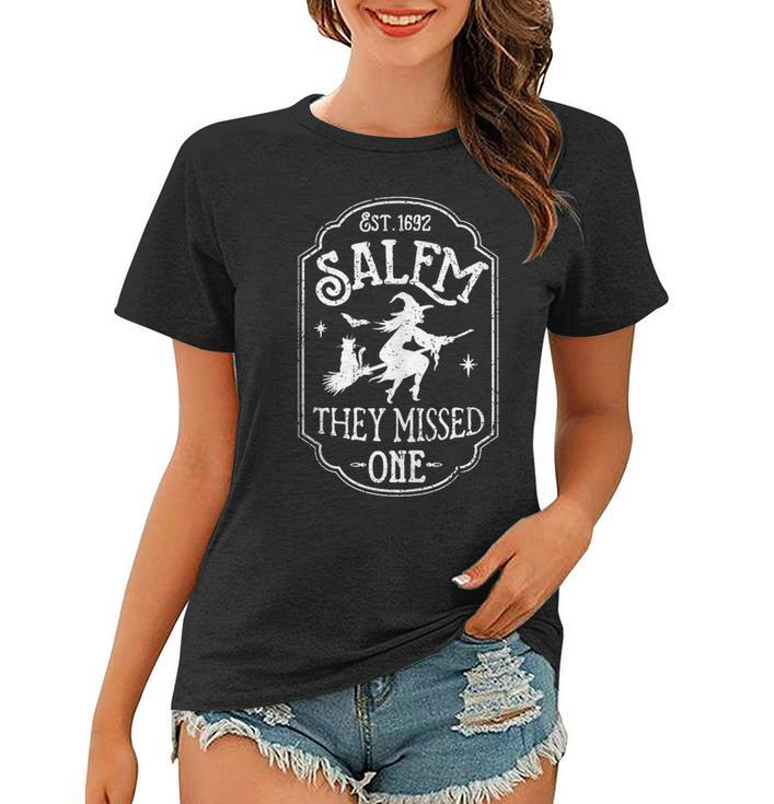 Vintage Retro Salem 1692 They Missed One Halloween Witch Women T-shirt