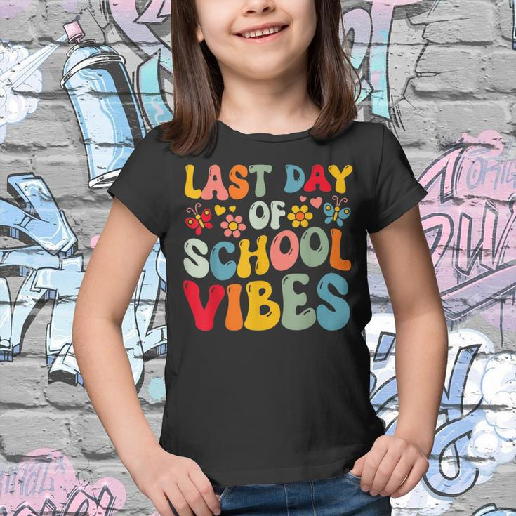 Last Day Of School Vibes Retro Vintage Teacher Graduation Gifts For Teacher Funny Gifts Youth T-shirt