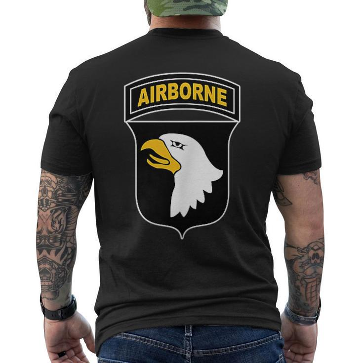 101St Airborne Never Underestimate An Old Man Who Is A Vet Gift For Mens Mens Back Print T-shirt