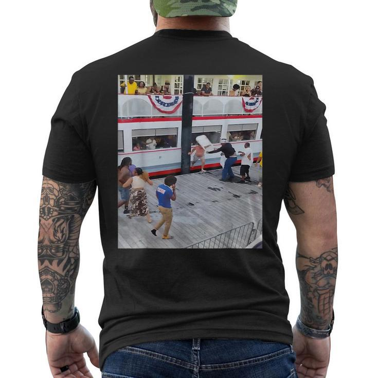 A Mass Brawl Breaks Out On Alabama Trendy Men's T-shirt Back Print