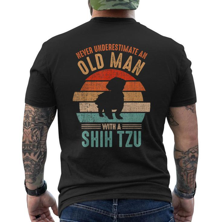 Mb Never Underestimate An Old Man With A Shih Tzu Men's T-shirt Back Print