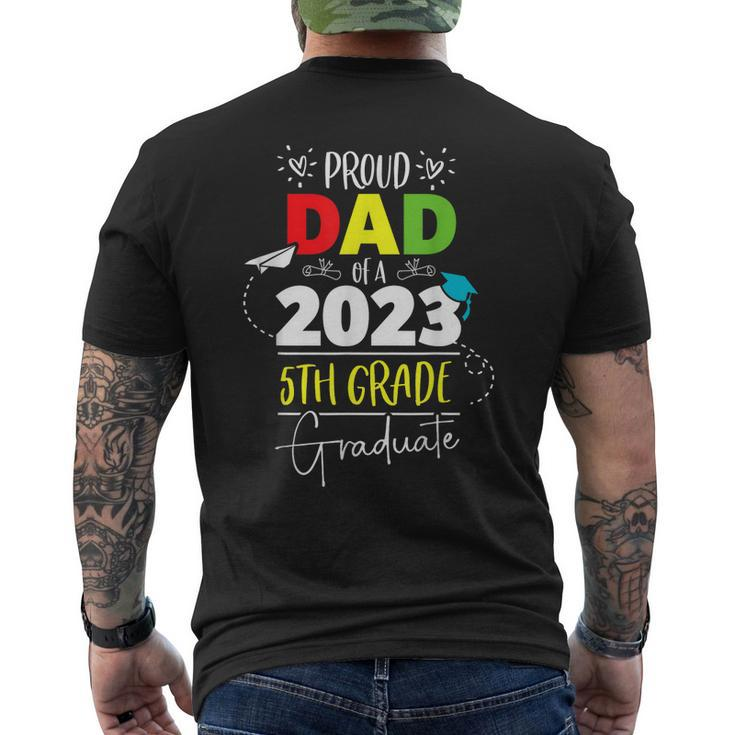 Proud Dad Of A Class Of 2023 5Th Grade Graduate Cute Heart Men's Back Print T-shirt