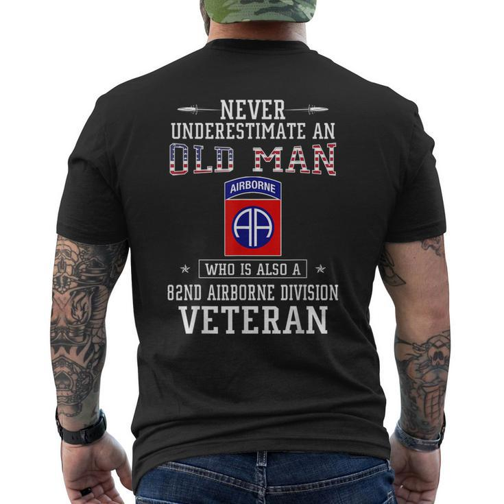 Never Underestimate A 82Nd Airborne Division Veteran Men's Back Print T-shirt