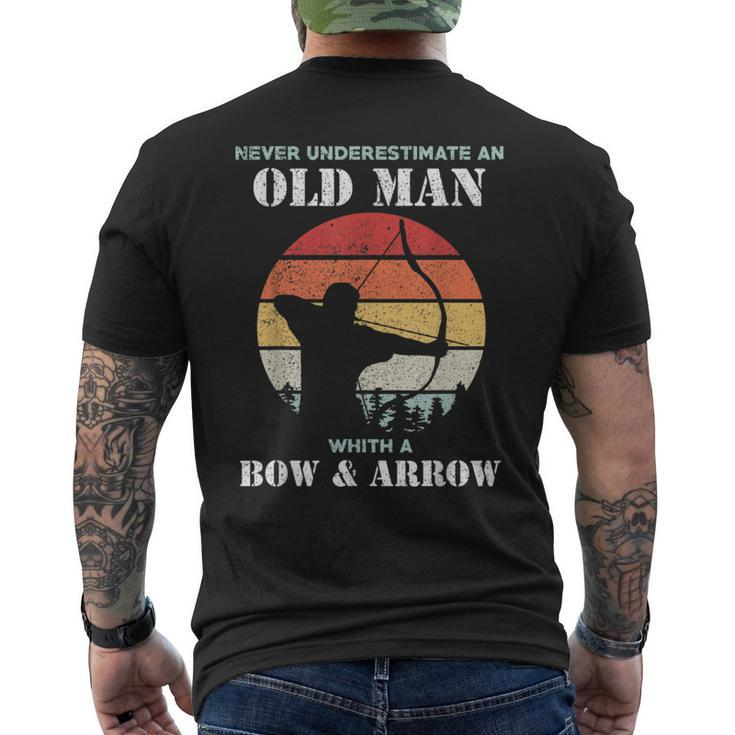Never Underestimate Un Old Man With Bow And Arrow Archers Men's T-shirt Back Print