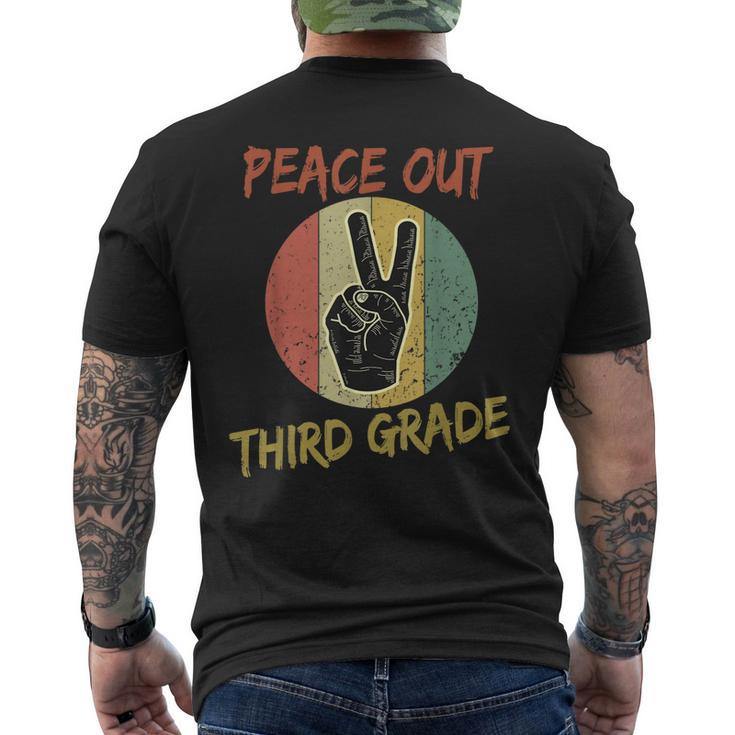 Vintage Graduate Third Grade 2022 Peace Out 3Rd Grade Men's Back Print T-shirt
