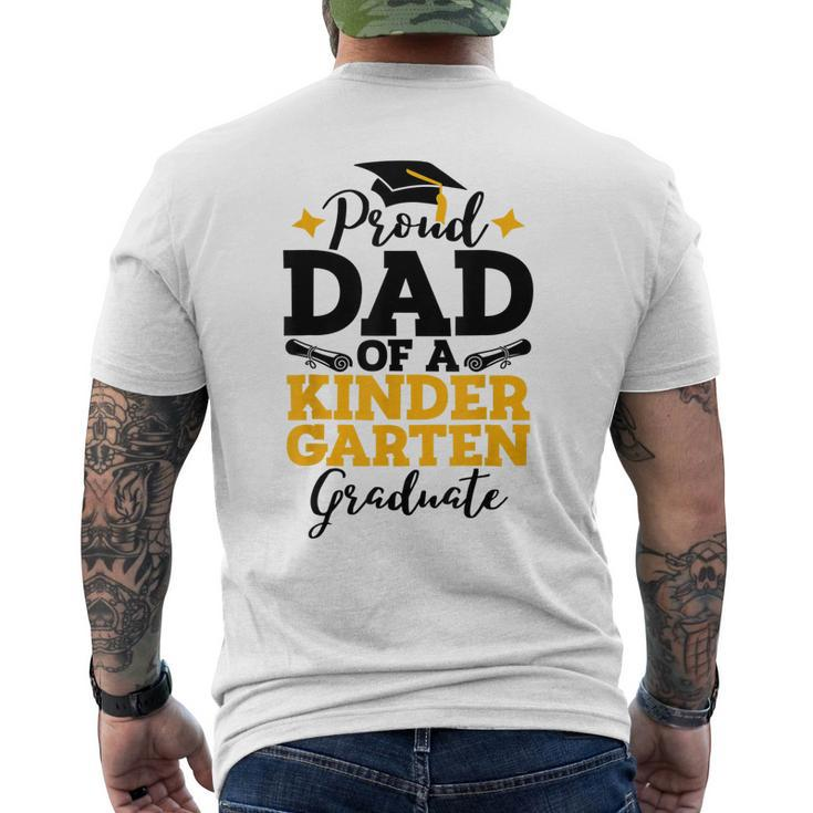 Proud Dad Of Kindergarten 2023 Grad Graduation Class Of 2023 Men's Back Print T-shirt