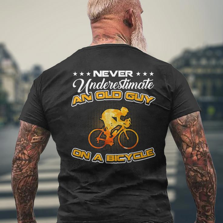 Bicycle Never Underestimate An Old Guy On A Bicycle Men's T-shirt Back Print Gifts for Old Men