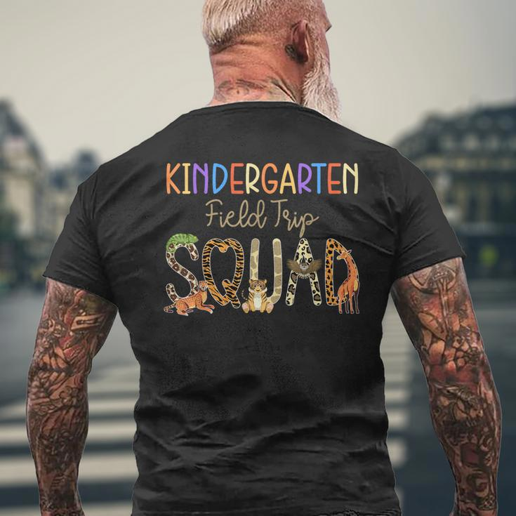 Kindergarten Students School Zoo Field-Trip Squad Matching Mens Back Print T-shirt Gifts for Old Men