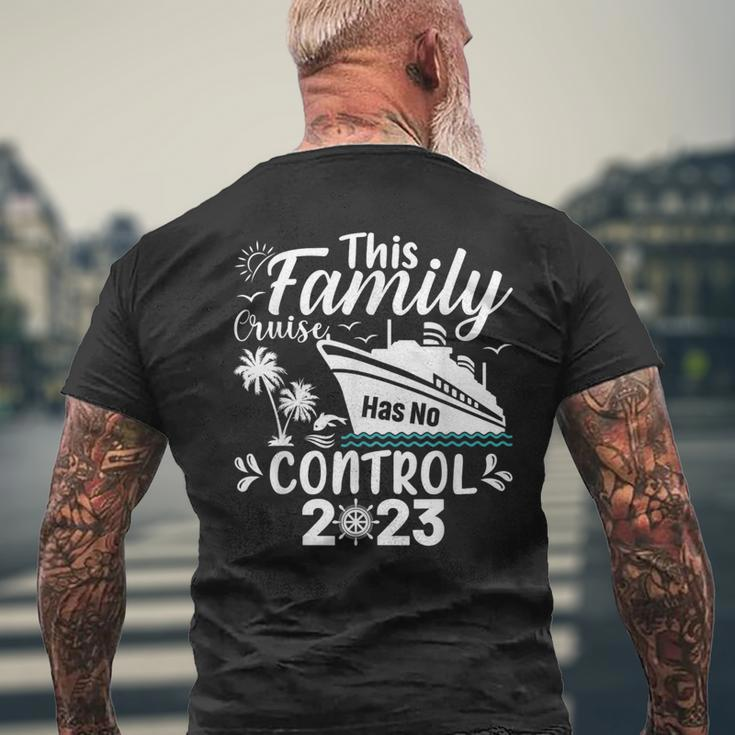 This Family Cruise Has No Control 2023 Mens Back Print T-shirt Gifts for Old Men