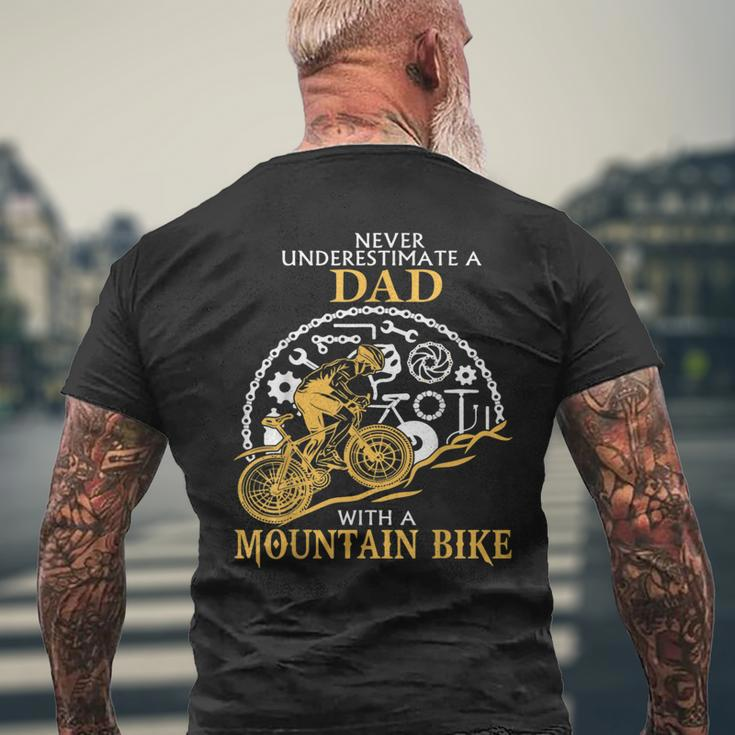 Never Underestimate A Dad With A Mountain Bike DadMen's T-shirt Back Print Gifts for Old Men