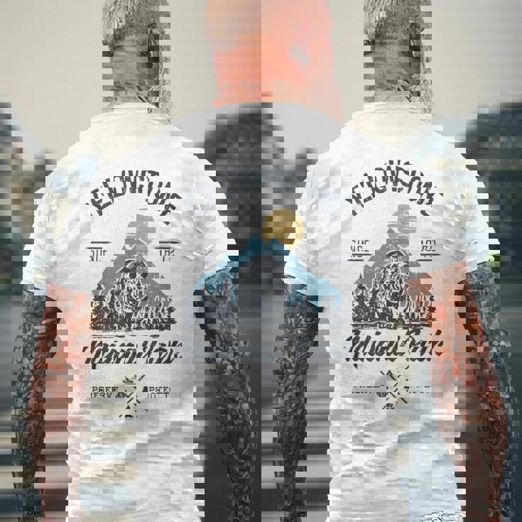 Vintage Retro Yellowstone National Park Hiking Mens Back Print T-shirt Gifts for Old Men