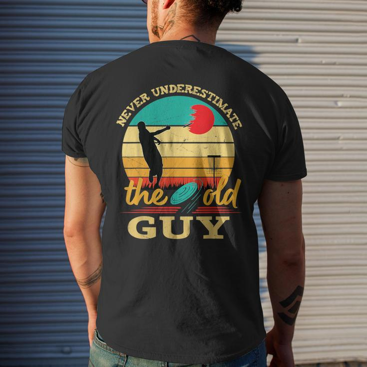 Disc Golf Never Underestimate The Old Guy Retro Vintage Men's T-shirt Back Print Gifts for Him