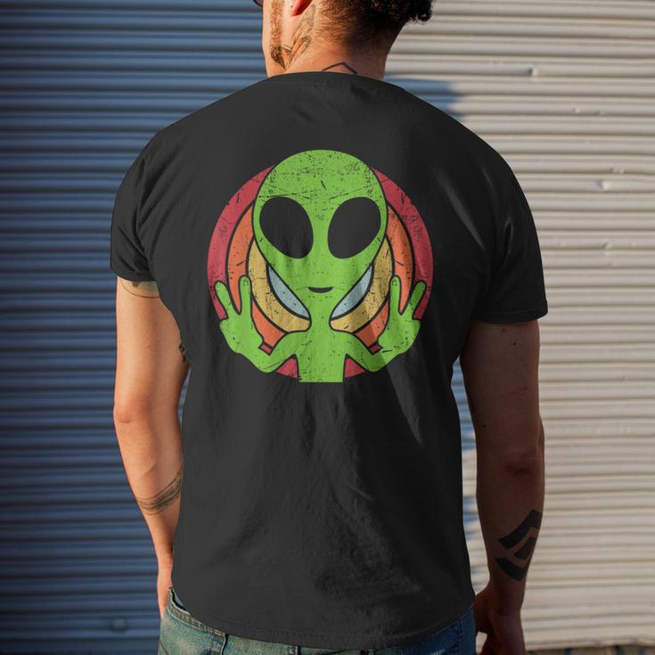 Retro 80'S Style Vintage Ufo Lover Alien Space Men's T-shirt Back Print Gifts for Him
