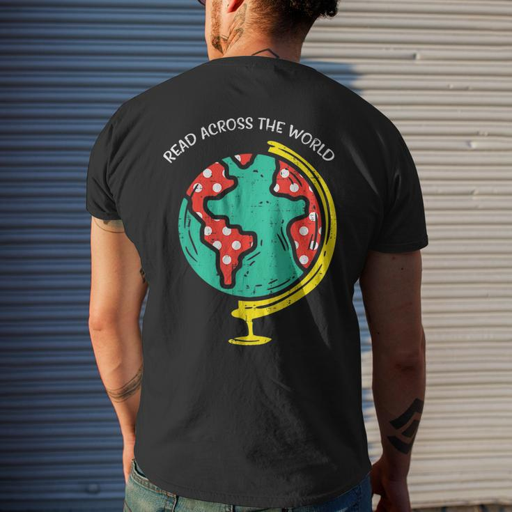 Read Across The World Globe Book Lover Bookworm Librarian Mens Back Print T-shirt Gifts for Him