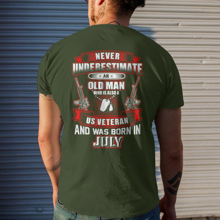 Never Underestimate An Old Us Veteran Born In July Xmas Men's T-shirt Back Print Gifts for Him