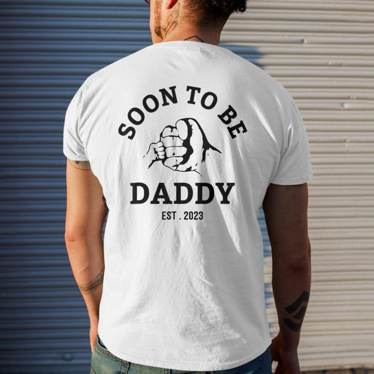 Soon To Be Daddy Est 2023 Happy Fathers Day Men Pregnancy Mens Back Print T-shirt Gifts for Him