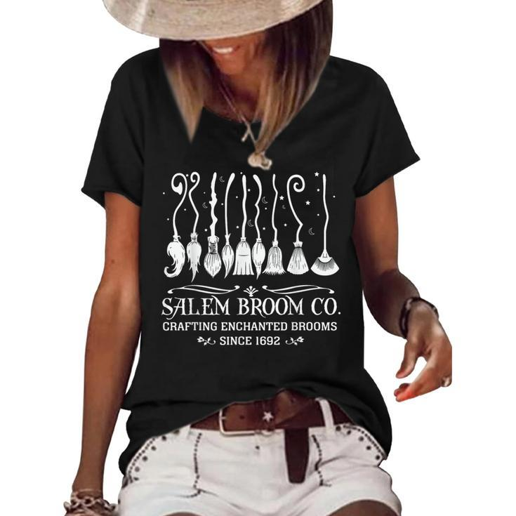 Retro Vintage Salem Broom Co 1692 They Missed One Women's Loose T-shirt