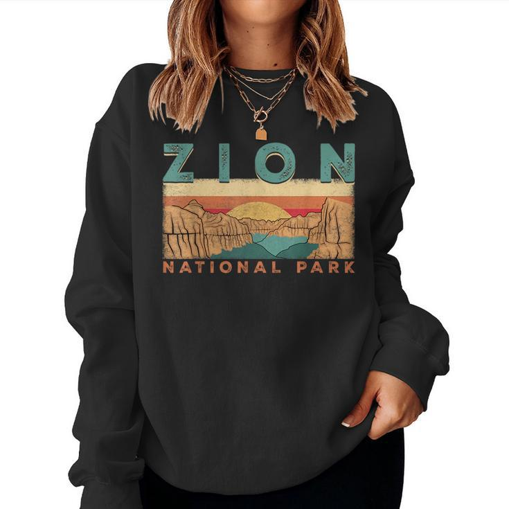 Retro Zion National Park Utah Mountain Women Men Kids Hiking  Women Crewneck Graphic Sweatshirt