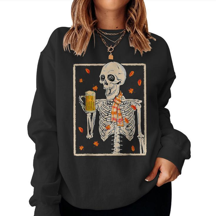 Skeleton Drinking Beer Retro Halloween Costume Beer Drink Women Sweatshirt