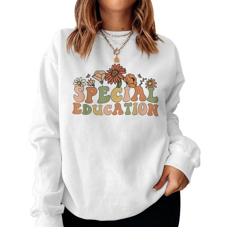 Groovy Wildflower Special Education Teacher Back To School  Women Crewneck Graphic Sweatshirt
