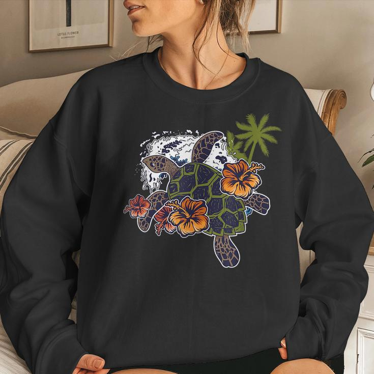 Colorful Cute Turtle Hawaiian Flowers Sea Turtle Floral Women Crewneck Graphic Sweatshirt Gifts for Her