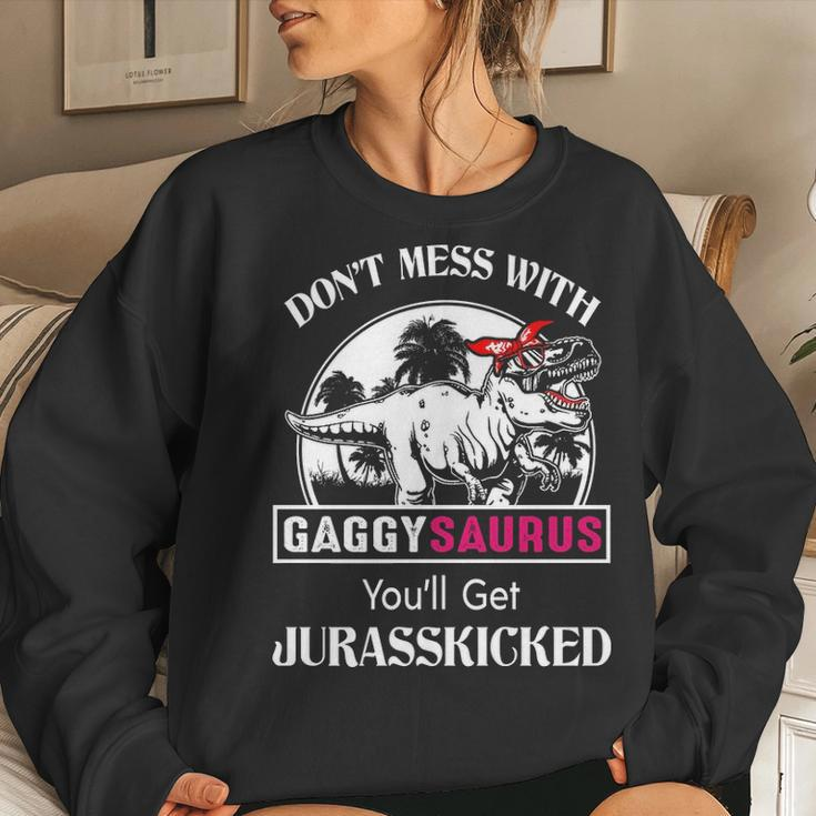 Gaggy Grandma Gift Dont Mess With Gaggysaurus Women Crewneck Graphic Sweatshirt Gifts for Her